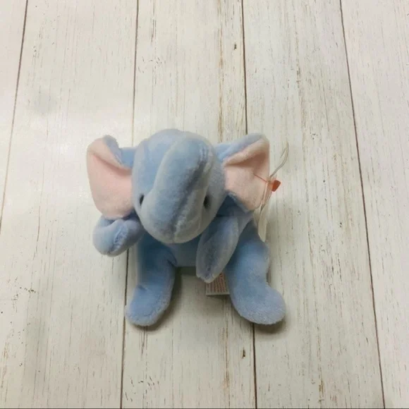 1995 TY PVC BEANIE BABY LIGHT BLUE PEANUT ELEPHANT - Picture 3 of 9